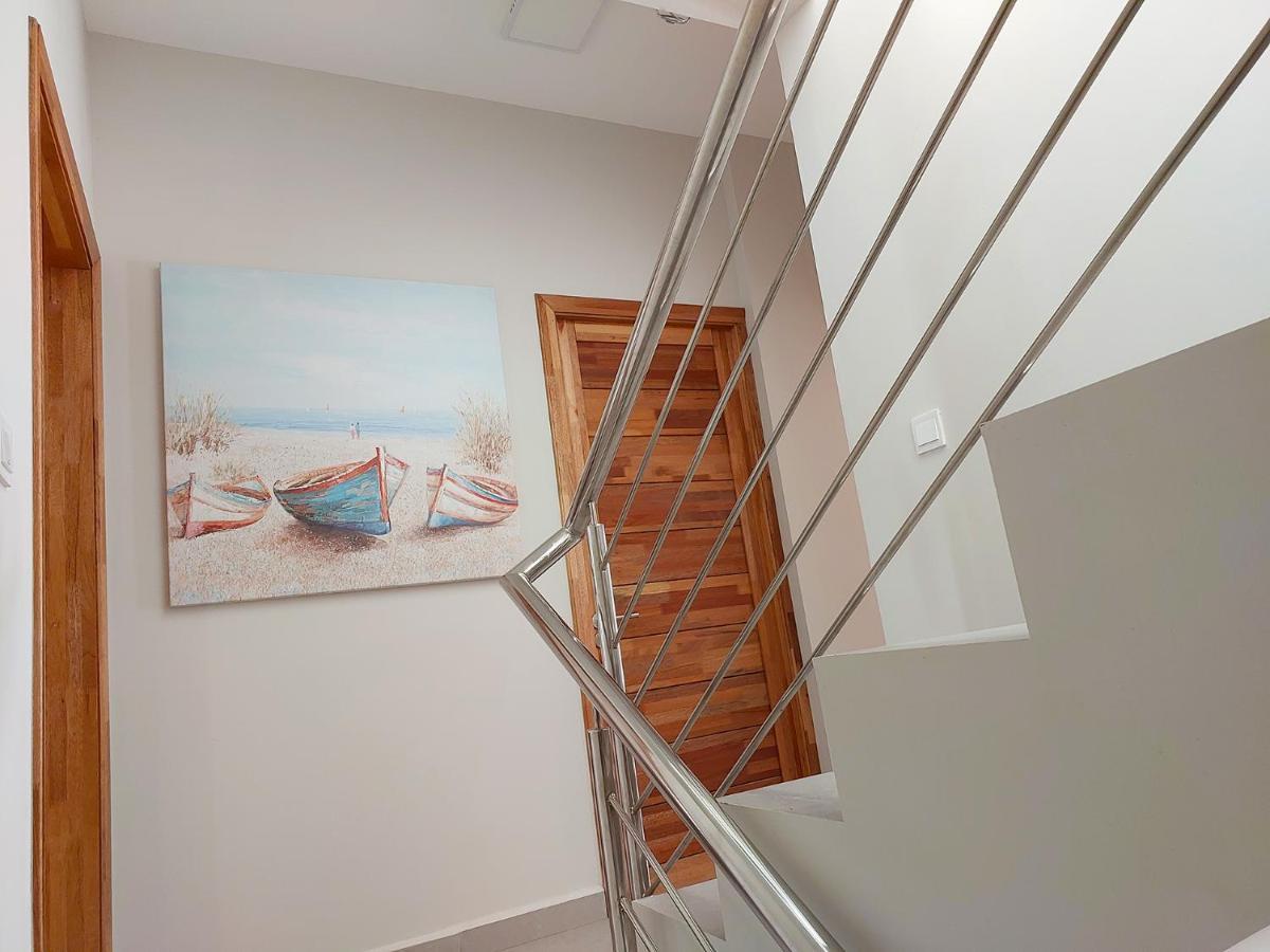 Golden Square Villa & Private Pool Flic en Flac Exterior foto